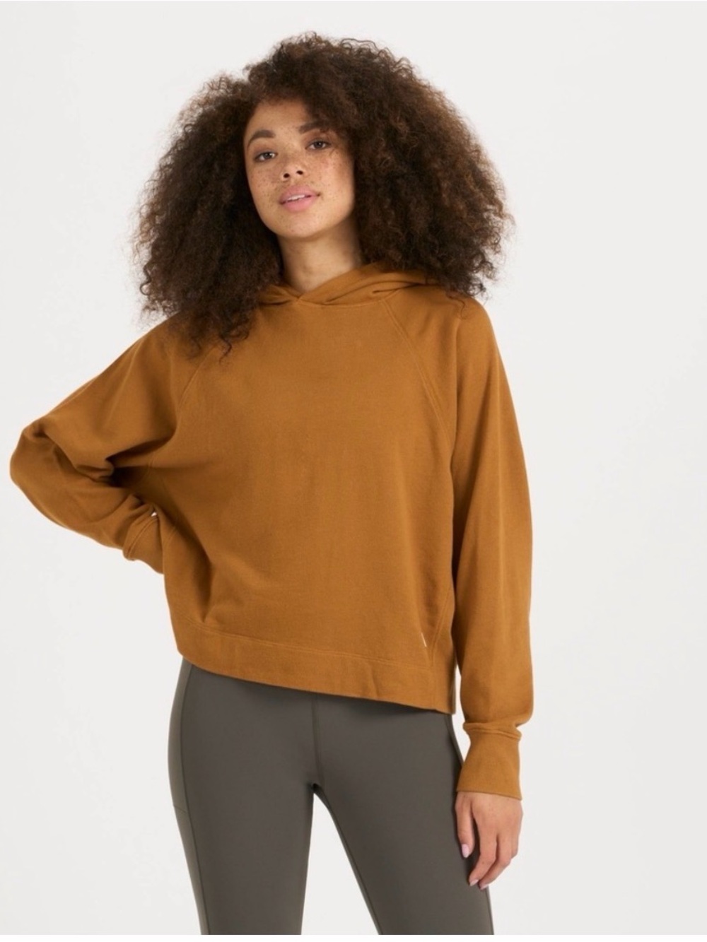 Vuori Sunnyside Hoodie Sweatshirt & short Turmeric Gold Organic Cotton Small